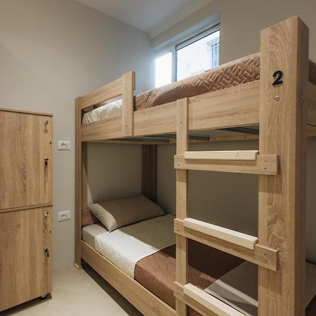 Gm Tirana Hostel Екстер'єр фото