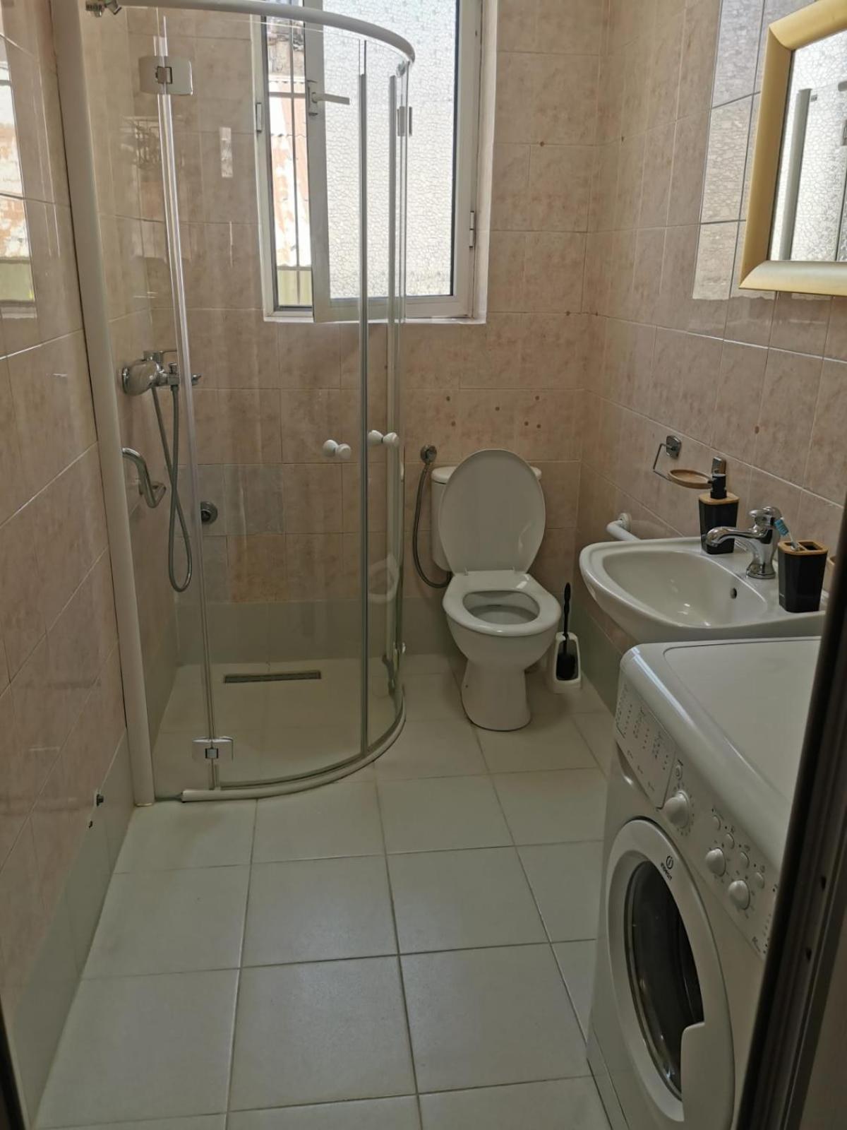 Gm Tirana Hostel Екстер'єр фото
