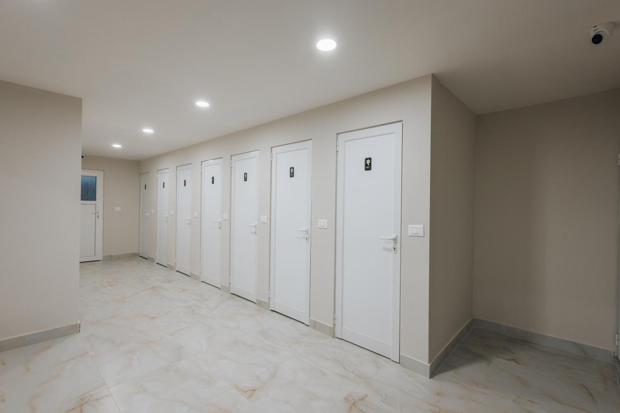 Gm Tirana Hostel Екстер'єр фото