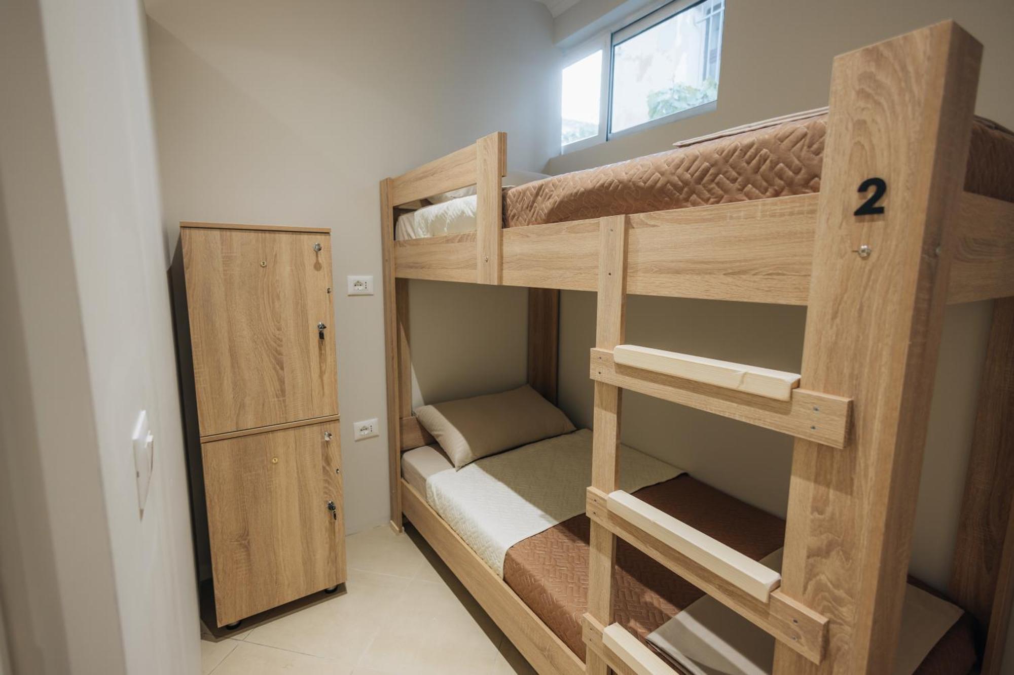 Gm Tirana Hostel Екстер'єр фото
