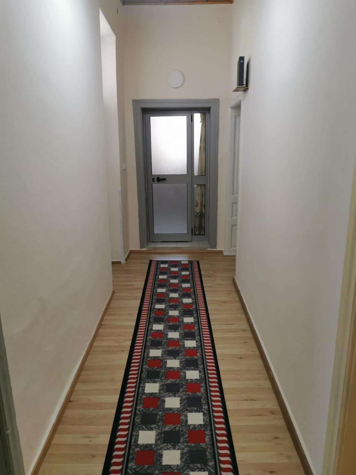 Gm Tirana Hostel Екстер'єр фото